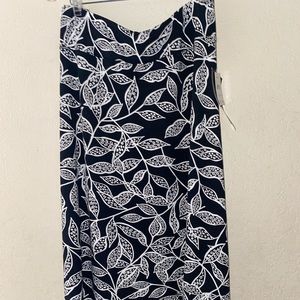 jane ashley  NWT women skirt  color black and white